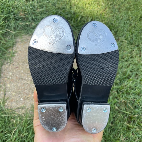 Black Patent Leather Kids Tap Shoes - Picture 4 of 4